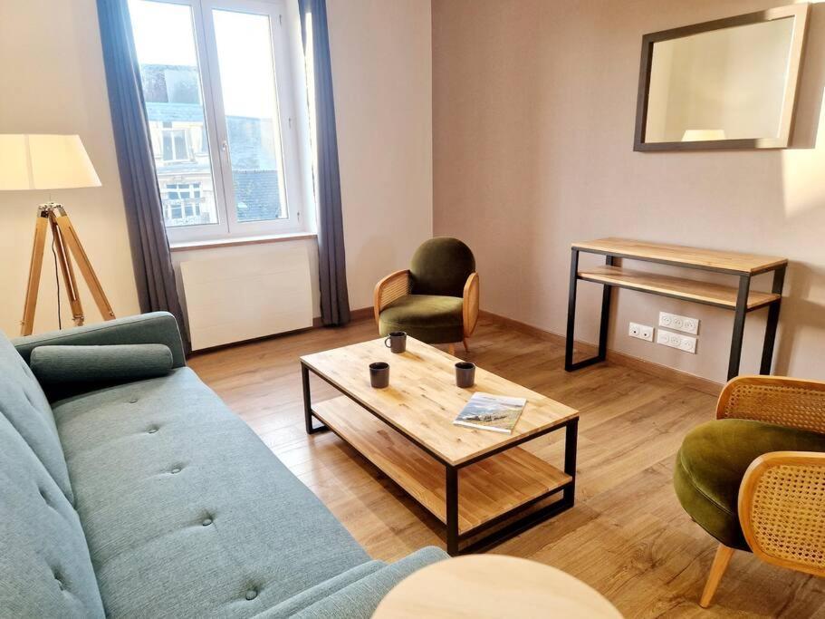 L'Urbain Yourhosthelper Lägenhet Cherbourg-en-Cotentin Exteriör bild